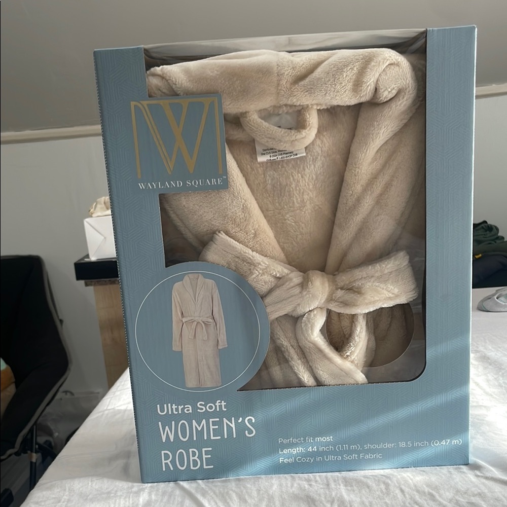 Women's Cream Ultra Soft Bathrobe